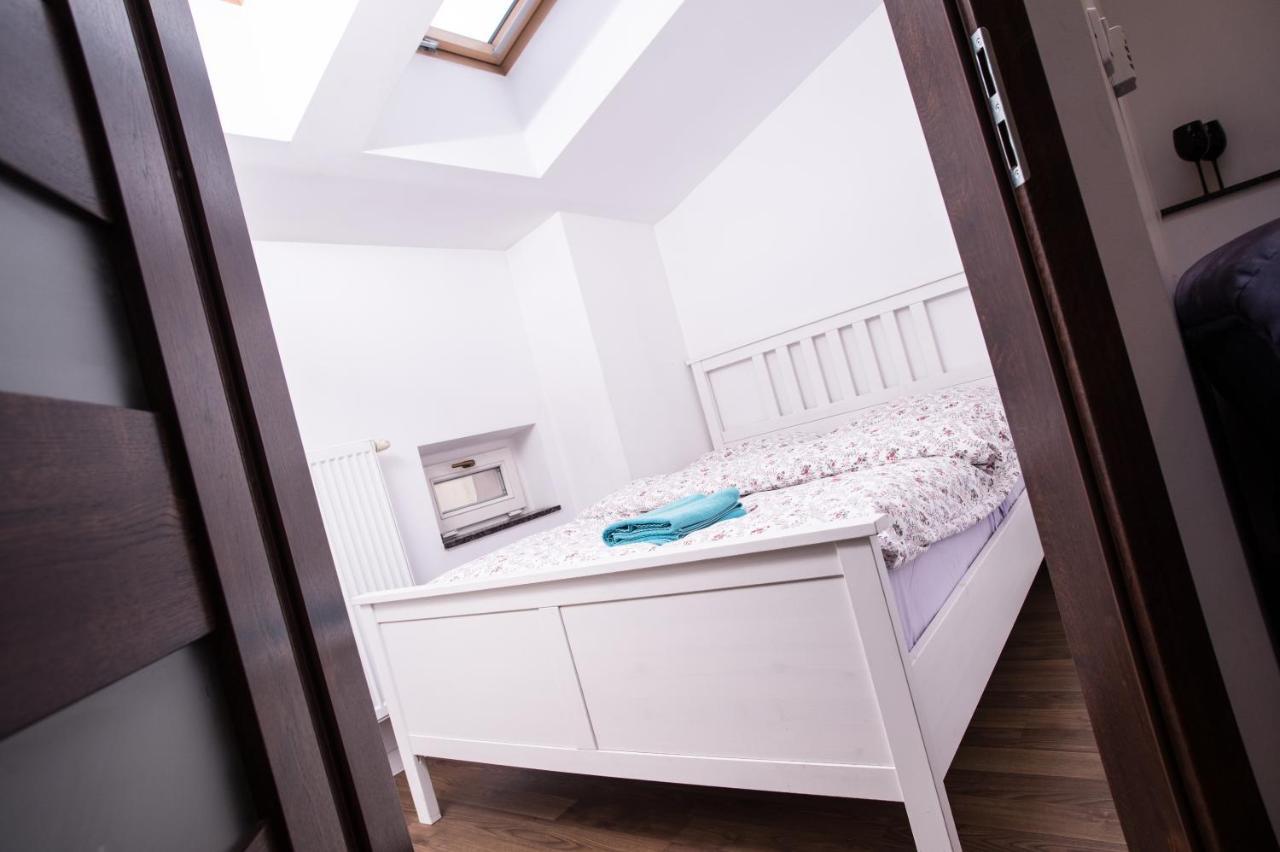 Mirror Apartments Krakow Luaran gambar