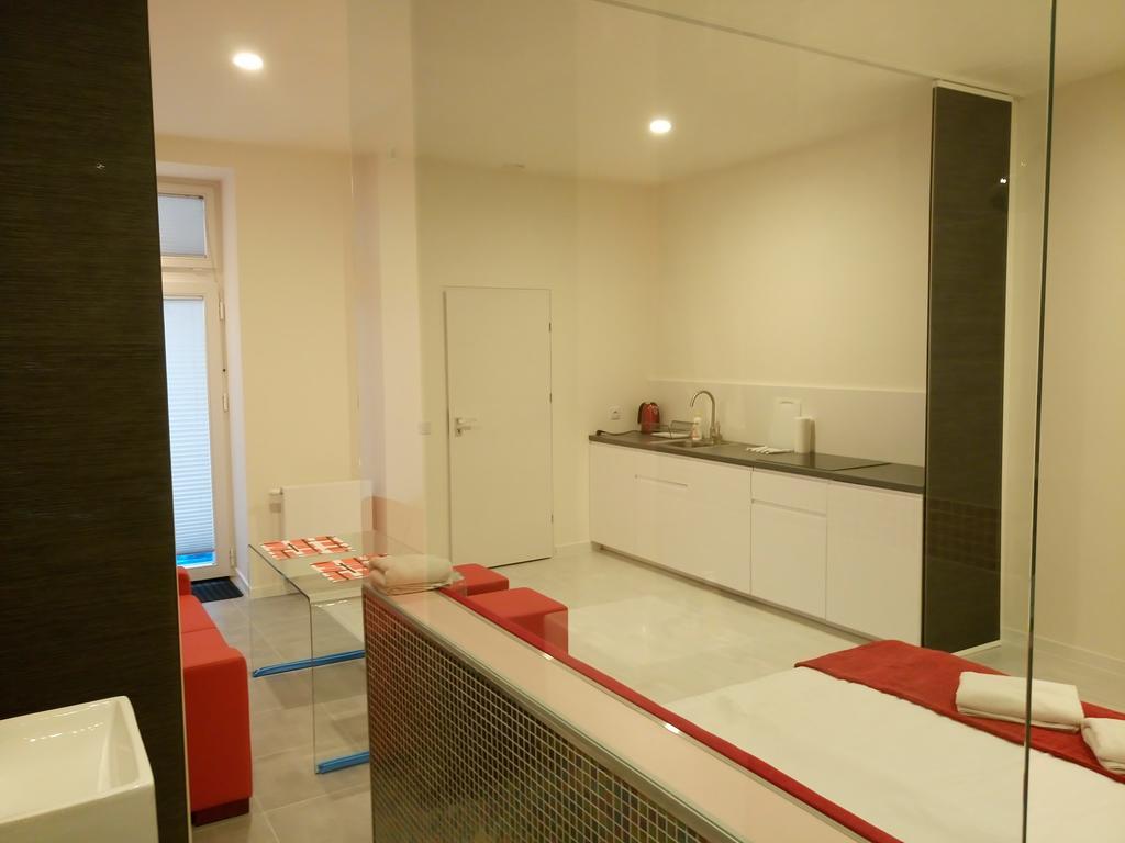 Mirror Apartments Krakow Luaran gambar
