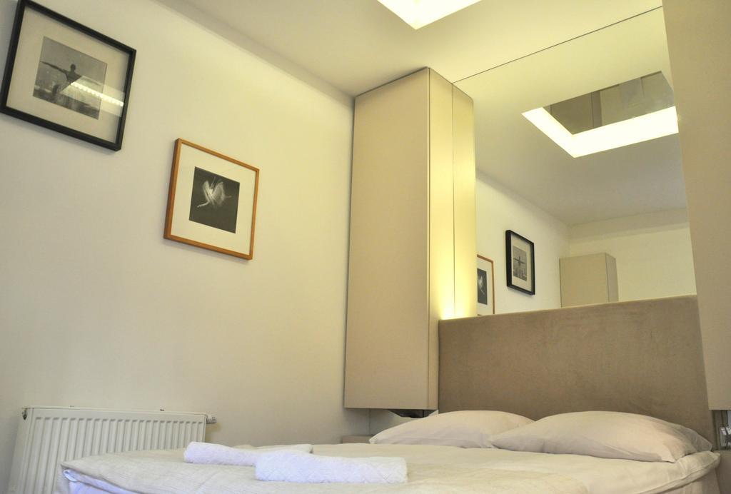 Mirror Apartments Krakow Luaran gambar